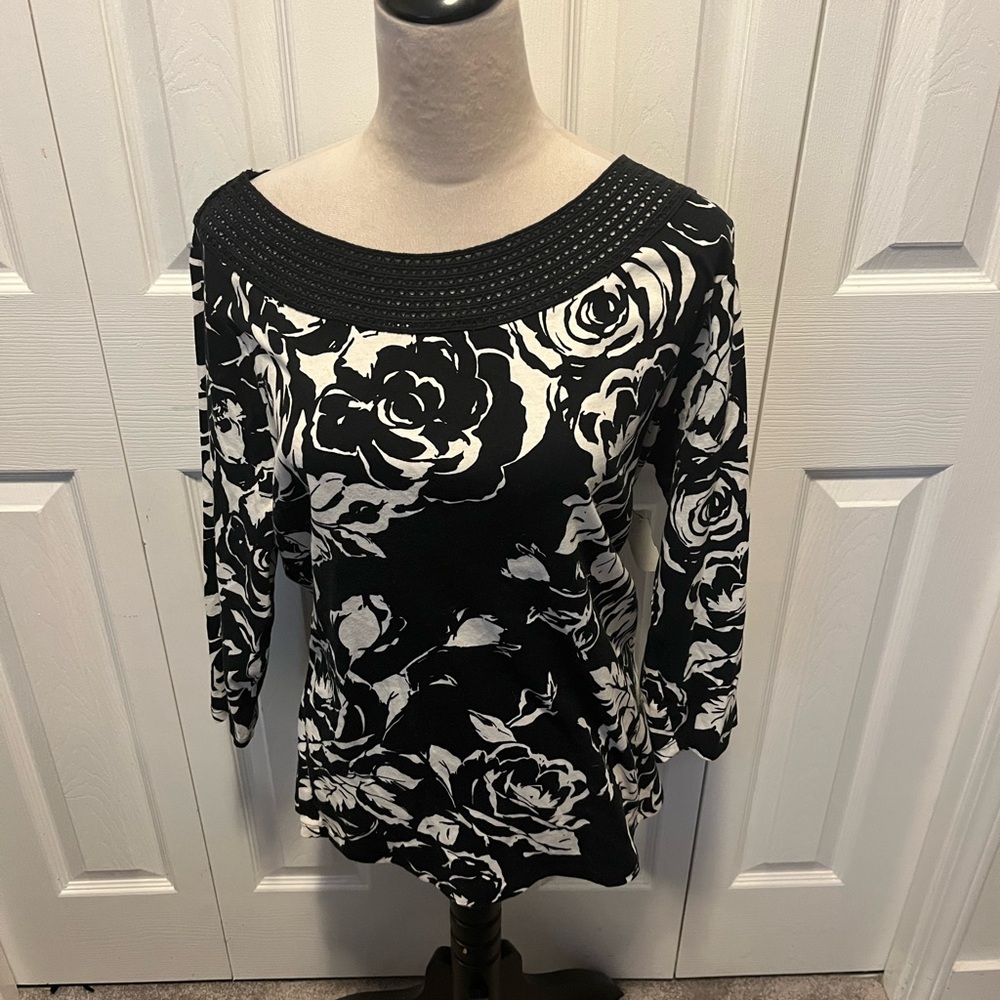 Ralph Lauren size 2X Black and White Floral Top